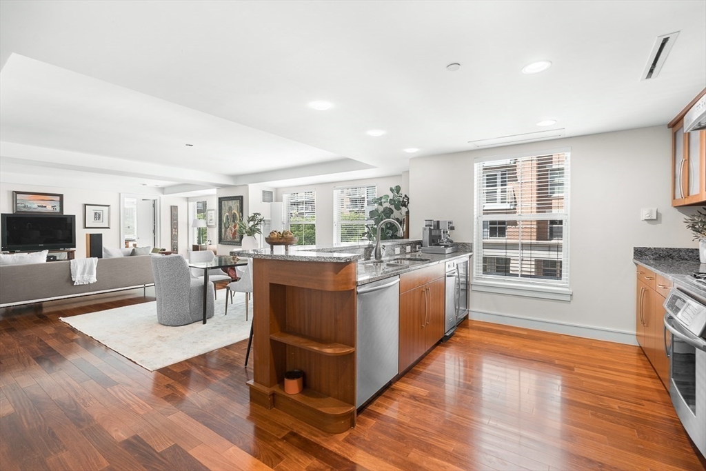 4 Battery Wharf, Boston, Massachusetts, 1 Bedroom Bedrooms, 4 Rooms Rooms,1.5 BathroomsBathrooms,Residential,For Sale,Battery Wharf,73526765