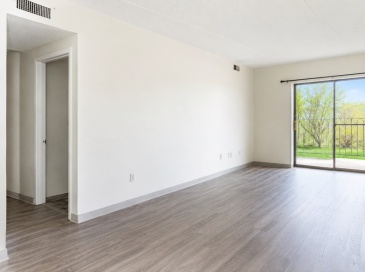 476 Riverside Dr, Lawrence, Massachusetts, 2 Bedrooms Bedrooms, 4 Rooms Rooms,1 BathroomBathrooms,Residential Lease,For Rent,Riverside Dr,73526779 476 Riverside Dr, Lawrence, Massachusetts, 2 Bedrooms Bedrooms, 4 Rooms Rooms,1 BathroomBathrooms,Residential Lease,For Rent,Riverside Dr,73526779