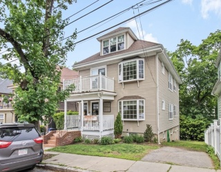 44 Hillsdale Street 1, Boston, Massachusetts, 2 Bedrooms Bedrooms, 6 Rooms Rooms,1 BathroomBathrooms,Residential Lease,For Rent,Hillsdale Street 1,73526979