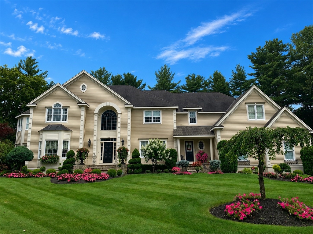 118 Mill St Ext, Middleton, Massachusetts, 4 Bedrooms Bedrooms, 14 Rooms Rooms,3.5 BathroomsBathrooms,Residential,For Sale,Mill St Ext,73526904