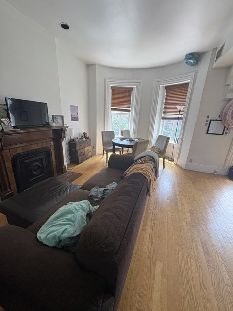 523 Columbus Ave, Boston, Massachusetts, 2 Bedrooms Bedrooms, 5 Rooms Rooms,1 BathroomBathrooms,Residential Lease,For Rent,Columbus Ave,73526846