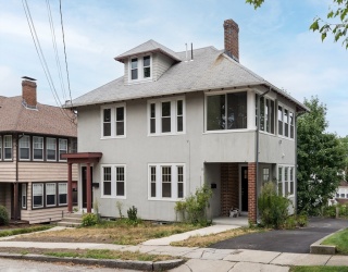 37-39 Lewis Rd, Belmont, Massachusetts, 3 Bedrooms Bedrooms, 6 Rooms Rooms,2 BathroomsBathrooms,Residential Lease,For Rent,Lewis Rd,73526868