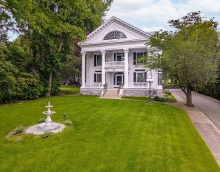 305 Andover Street, Lowell, Massachusetts, 6 Bedrooms Bedrooms, 15 Rooms Rooms,5 BathroomsBathrooms,Residential,For Sale,Andover Street,73526876