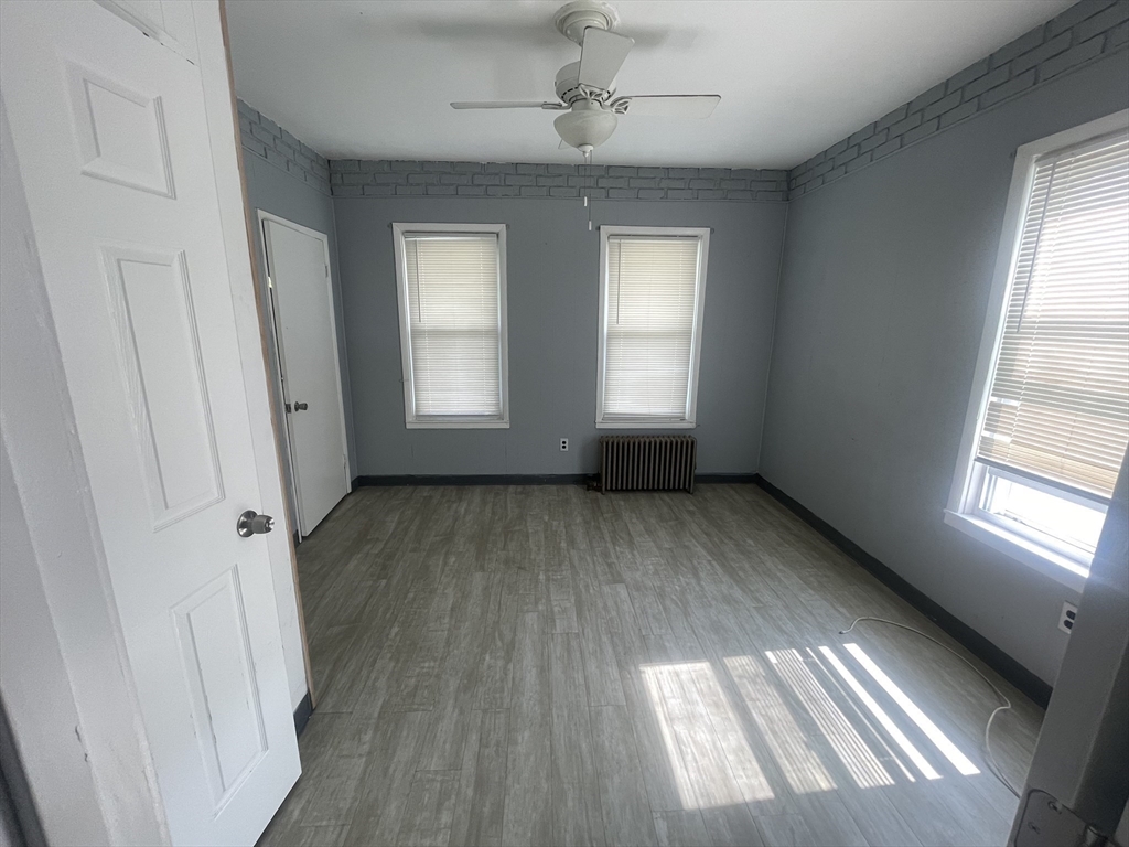 20 Garfield Street, Taunton, Massachusetts, 3 Bedrooms Bedrooms, 5 Rooms Rooms,1 BathroomBathrooms,Residential Lease,For Rent,Garfield Street,73527009