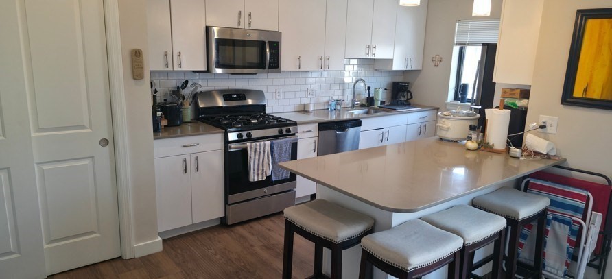 560 Moody, Waltham, Massachusetts, 2 Bedrooms Bedrooms, 6 Rooms Rooms,1.5 BathroomsBathrooms,Residential Lease,For Rent,Moody,73527043