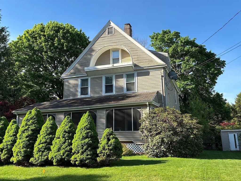 12 Oakland Rd, Sharon, Massachusetts, 3 Bedrooms Bedrooms, 7 Rooms Rooms,2 BathroomsBathrooms,Residential Lease,For Rent,Oakland Rd,73527054