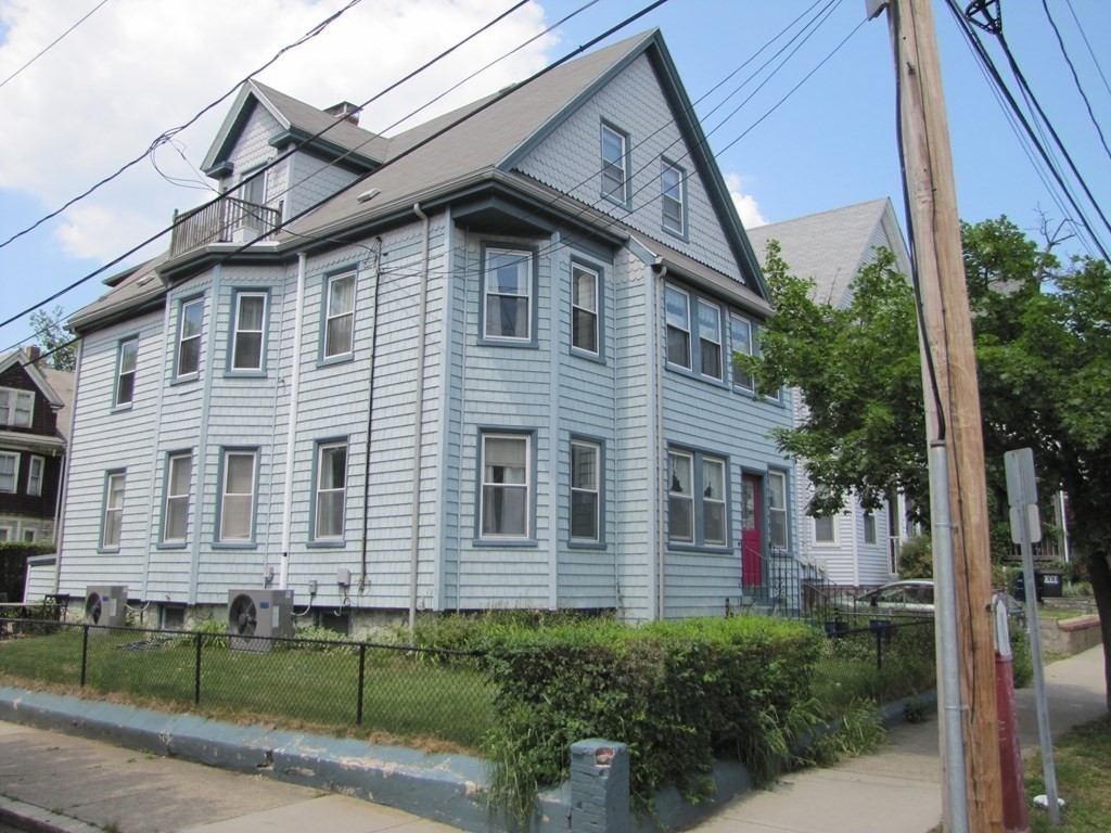 41 Cameron Ave, Somerville, Massachusetts, 2 Bedrooms Bedrooms, 5 Rooms Rooms,1 BathroomBathrooms,Residential Lease,For Rent,Cameron Ave,73527060