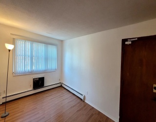30 Marcello Ave, Leominster, Massachusetts, 2 Bedrooms Bedrooms, 4 Rooms Rooms,1 BathroomBathrooms,Residential,For Sale,Marcello Ave,73526928