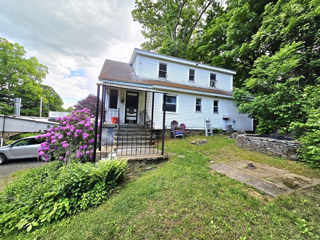 46-1/2 Old Sturbridge Rd, Southbridge, Massachusetts, 4 Bedrooms Bedrooms, 14 Rooms Rooms,4 BathroomsBathrooms,Residential Income,For Sale,Old Sturbridge Rd,73526959