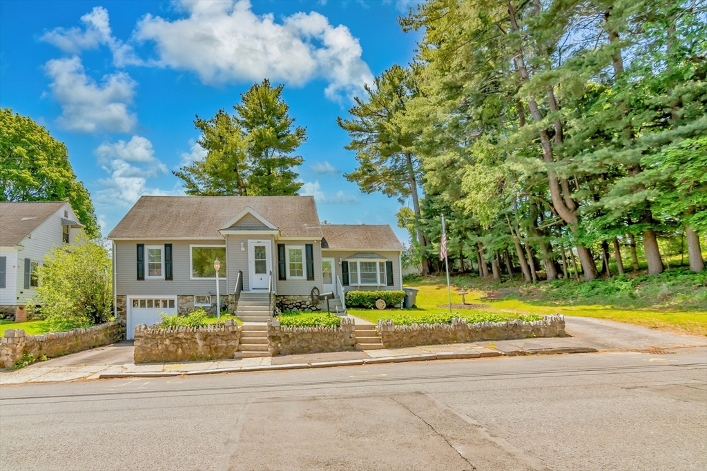 4 Capitol Street, Methuen, Massachusetts, 4 Bedrooms Bedrooms, 7 Rooms Rooms,1 BathroomBathrooms,Residential,For Sale,Capitol Street,73526961