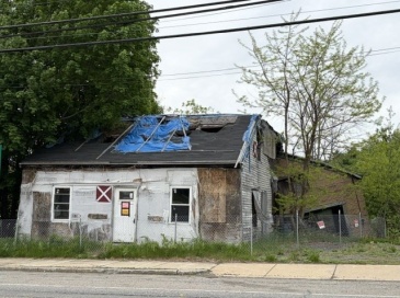 68 E Broadway, Gardner, Massachusetts, 2 Bedrooms Bedrooms, 4 Rooms Rooms,1 BathroomBathrooms,Residential,For Sale,E Broadway,73527071