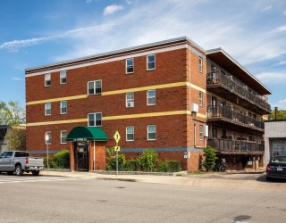 116 Spring St, Boston, Massachusetts, 1 Bedroom Bedrooms, 3 Rooms Rooms,1 BathroomBathrooms,Residential,For Sale,Spring St,73527047