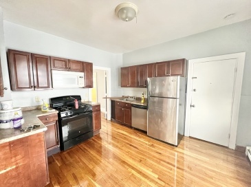 113 Ferry, Everett, Massachusetts, 4 Bedrooms Bedrooms, 6 Rooms Rooms,1 BathroomBathrooms,Residential Lease,For Rent,Ferry,73497556 113 Ferry, Everett, Massachusetts, 4 Bedrooms Bedrooms, 6 Rooms Rooms,1 BathroomBathrooms,Residential Lease,For Rent,Ferry,73497556