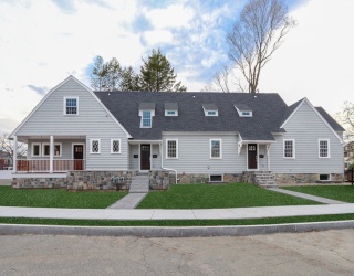 17 S Gate Park, Newton, Massachusetts, 2 Bedrooms Bedrooms, 6 Rooms Rooms,2.5 BathroomsBathrooms,Residential Lease,For Rent,S Gate Park,73527148