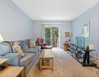 55 Greentree Ln, Weymouth, Massachusetts, 1 Bedroom Bedrooms, 3 Rooms Rooms,1 BathroomBathrooms,Residential Lease,For Rent,Greentree Ln,73527163