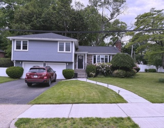 7 Sevland Rd, Newton, Massachusetts, 4 Bedrooms Bedrooms, 6 Rooms Rooms,3 BathroomsBathrooms,Residential Lease,For Rent,Sevland Rd,73527181