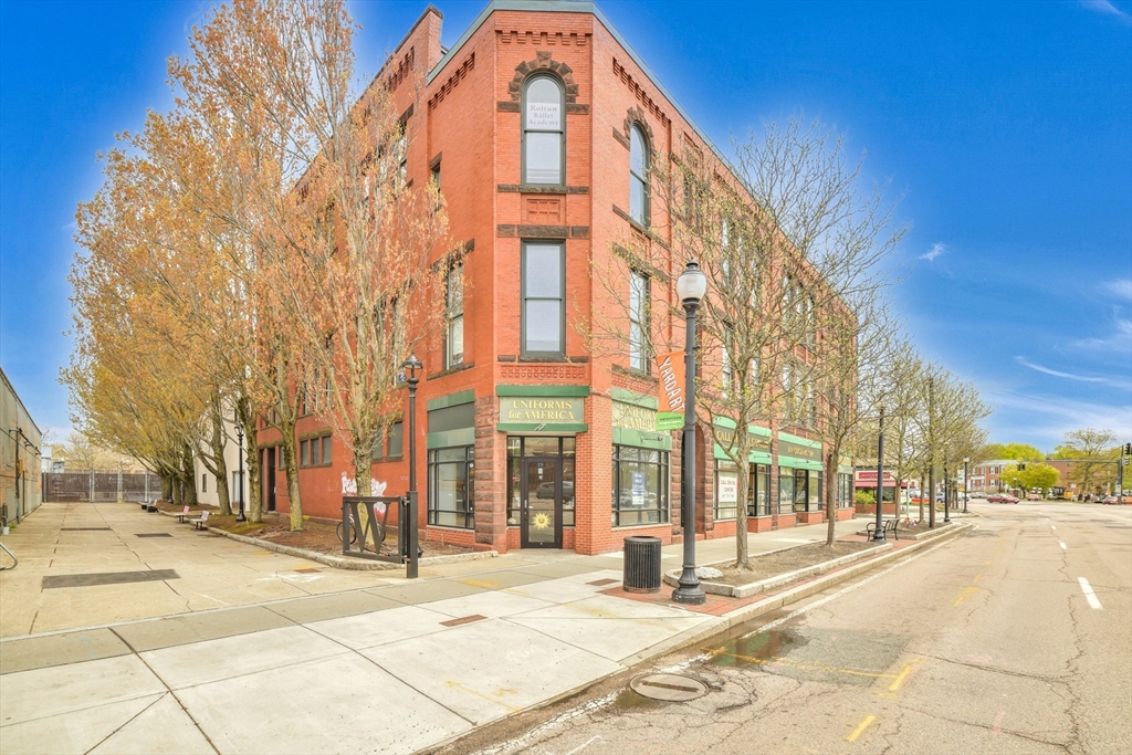 25 Main Street, Watertown, Massachusetts, ,Commercial Lease,For Rent,Main Street,73527111