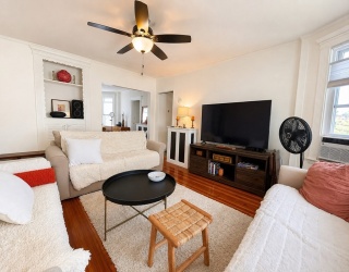 88 Revere Beach Parkway, Chelsea, Massachusetts, 2 Bedrooms Bedrooms, 5 Rooms Rooms,1 BathroomBathrooms,Residential Lease,For Rent,Revere Beach Parkway,73527141