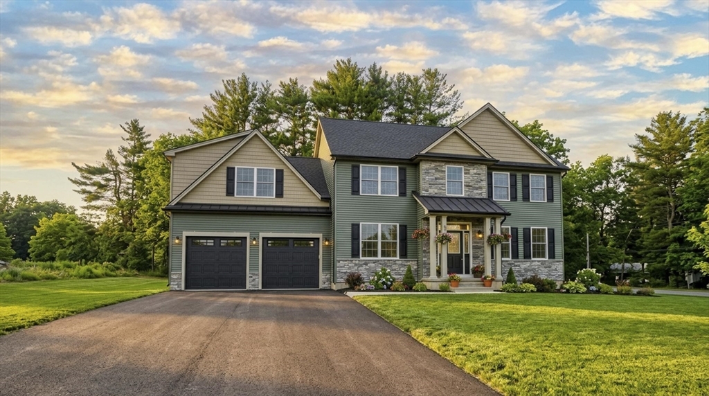 1 Scarlett Drive, East Longmeadow, Massachusetts, 5 Bedrooms Bedrooms, 8 Rooms Rooms,2.5 BathroomsBathrooms,Residential,For Sale,Scarlett Drive,73527189