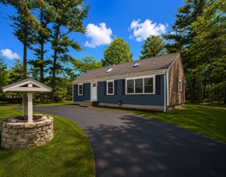 22 Randall Rd, Mattapoisett, Massachusetts, 3 Bedrooms Bedrooms, 5 Rooms Rooms,1 BathroomBathrooms,Residential,For Sale,Randall Rd,73527119