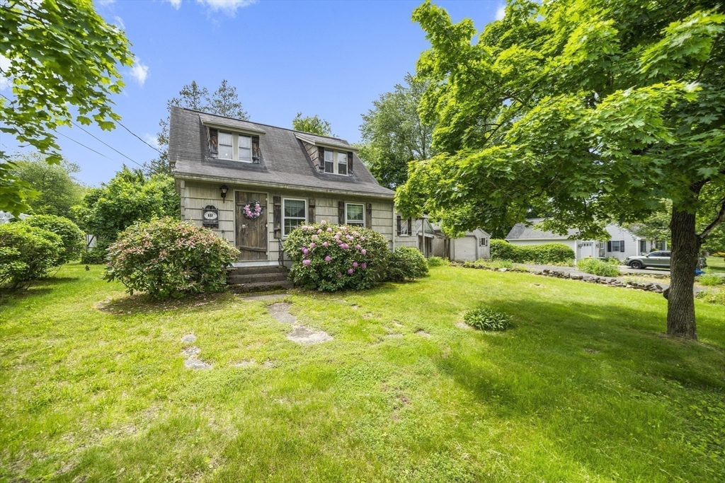 131 Lincoln, Longmeadow, Massachusetts, 2 Bedrooms Bedrooms, 6 Rooms Rooms,2 BathroomsBathrooms,Residential,For Sale,Lincoln,73527225