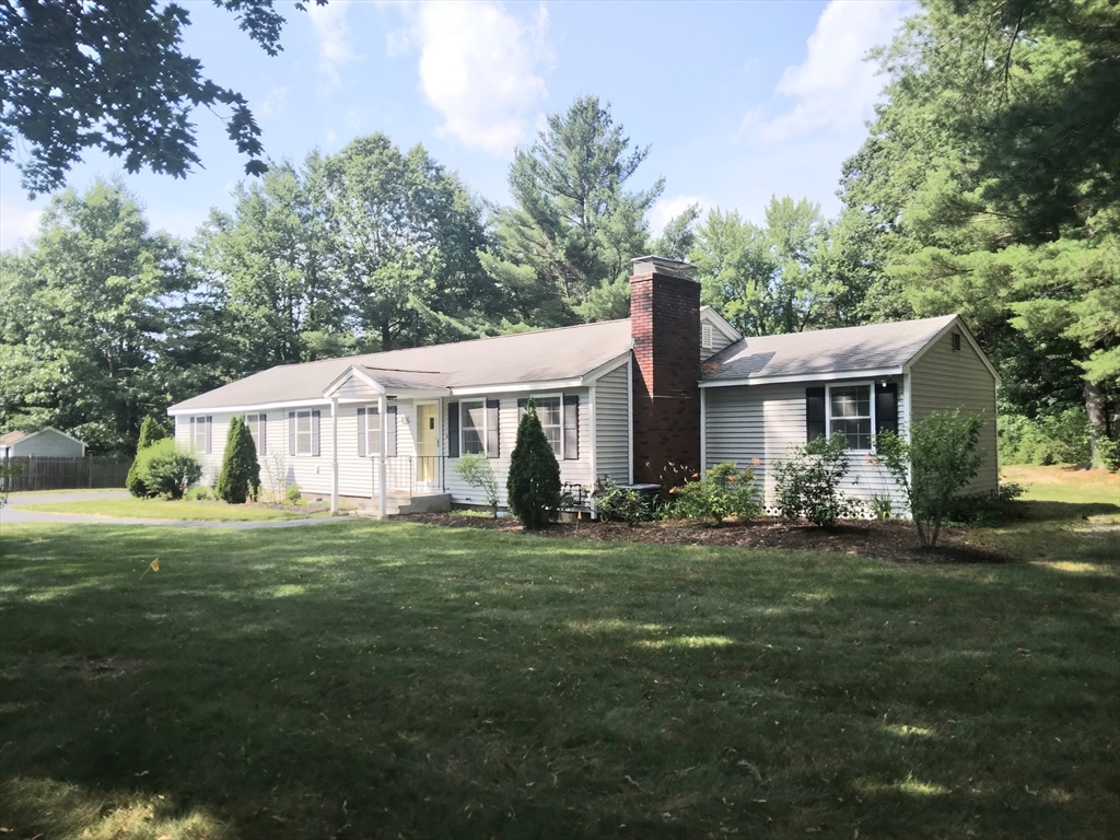 42 Lowell Rd, Pepperell, Massachusetts, 4 Bedrooms Bedrooms, 7 Rooms Rooms,1.5 BathroomsBathrooms,Residential,For Sale,Lowell Rd,73527237