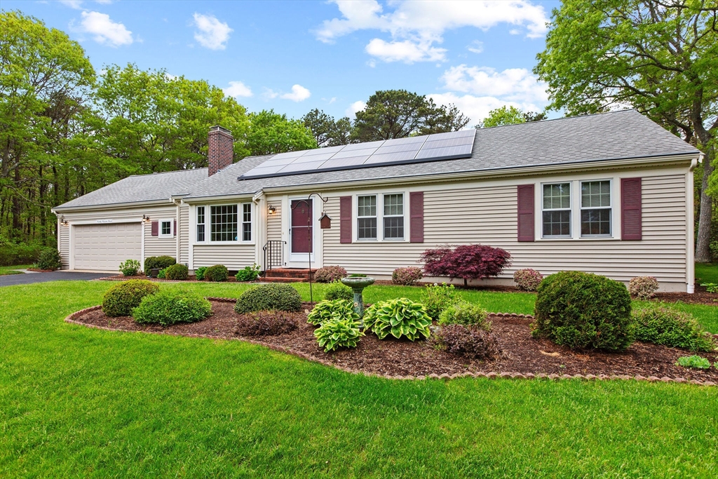 90 Beacon Street, Yarmouth, Massachusetts, 3 Bedrooms Bedrooms, 6 Rooms Rooms,2 BathroomsBathrooms,Residential,For Sale,Beacon Street,73527254