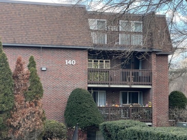 140 Kenrick St, Boston, Massachusetts, 1 Bedroom Bedrooms, 3 Rooms Rooms,1 BathroomBathrooms,Residential Lease,For Rent,Kenrick St,73484309