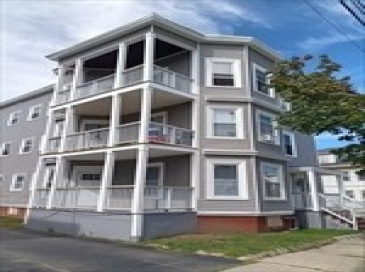 44B Park St., Lynn, Massachusetts, 4 Bedrooms Bedrooms, 6 Rooms Rooms,1 BathroomBathrooms,Residential Lease,For Rent,Park St.,73473355