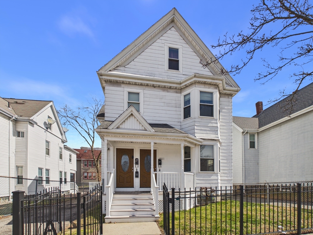 1040 Hyde Park Ave, Boston, Massachusetts, 1 Bedroom Bedrooms, 3 Rooms Rooms,1 BathroomBathrooms,Residential Lease,For Rent,Hyde Park Ave,73492520