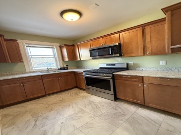 123 Glendower Rd, Boston, Massachusetts, 4 Bedrooms Bedrooms, 6 Rooms Rooms,1.5 BathroomsBathrooms,Residential Lease,For Rent,Glendower Rd,73475996