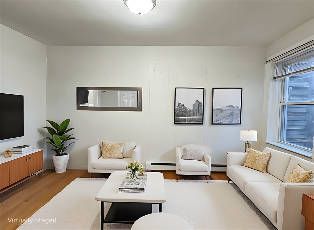 139 London Street, Boston, Massachusetts, 3 Bedrooms Bedrooms, 5 Rooms Rooms,1 BathroomBathrooms,Residential Lease,For Rent,London Street,73501090