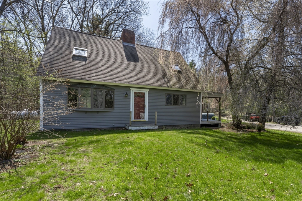 6 Pine Woods Rd, East Kingston, New Hampshire, 2 Bedrooms Bedrooms, 5 Rooms Rooms,1.5 BathroomsBathrooms,Residential Lease,For Rent,Pine Woods Rd,73514654