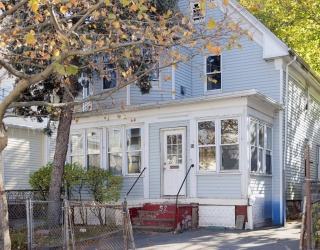 52 Glenham St, Providence, Rhode Island, 4 Bedrooms Bedrooms, 7 Rooms Rooms,1.5 BathroomsBathrooms,Residential,For Sale,Glenham St,73527546