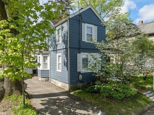 123 Brown, Waltham, Massachusetts, 1 Bedroom Bedrooms, 2 Rooms Rooms,1 BathroomBathrooms,Residential Lease,For Rent,Brown,73527310