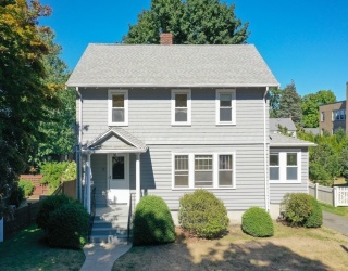 15 Ledyard, Wellesley, Massachusetts, 4 Bedrooms Bedrooms, 8 Rooms Rooms,1.5 BathroomsBathrooms,Residential Lease,For Rent,Ledyard,73527410