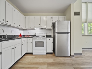 24 Cobblestone Ln, Gloucester, Massachusetts, 2 Bedrooms Bedrooms, 4 Rooms Rooms,1 BathroomBathrooms,Residential Lease,For Rent,Cobblestone Ln,73527426