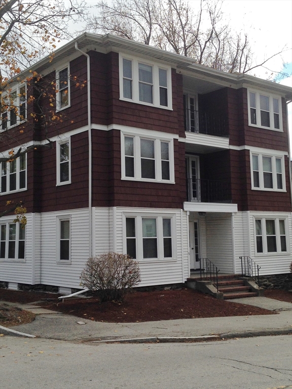 154 Lovell Street, Worcester, Massachusetts, 2 Bedrooms Bedrooms, 4 Rooms Rooms,1 BathroomBathrooms,Residential Lease,For Rent,Lovell Street,73527430