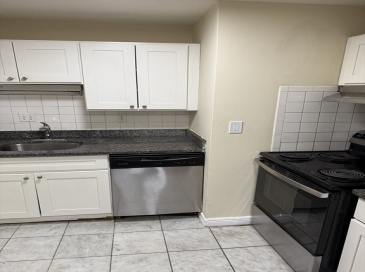 70 Lafayette Avenue, Chelsea, Massachusetts, 2 Bedrooms Bedrooms, 3 Rooms Rooms,1 BathroomBathrooms,Residential Lease,For Rent,Lafayette Avenue,73527470