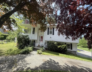 297 Elm St, Somerset, Massachusetts, 6 Bedrooms Bedrooms, 13 Rooms Rooms,4.5 BathroomsBathrooms,Residential Income,For Sale,Elm St,73527276