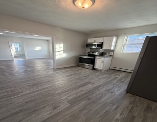 539-541 N North Front Street, New Bedford, Massachusetts, 1 Bedroom Bedrooms, 3 Rooms Rooms,1 BathroomBathrooms,Residential Lease,For Rent,North Front Street,73527502