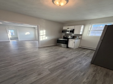 539-541 N North Front Street, New Bedford, Massachusetts, 1 Bedroom Bedrooms, 3 Rooms Rooms,1 BathroomBathrooms,Residential Lease,For Rent,North Front Street,73527502