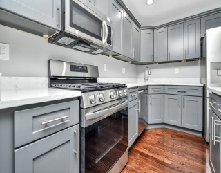 25 Malta St, Boston, Massachusetts, 8 Bedrooms Bedrooms, 12 Rooms Rooms,3.5 BathroomsBathrooms,Residential Income,For Sale,Malta St,73527514