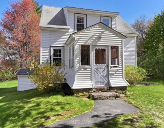 1503-A Grafton Rd, Millbury, Massachusetts, 2 Bedrooms Bedrooms, 5 Rooms Rooms,1 BathroomBathrooms,Residential,For Sale,Grafton Rd,73527305