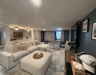 460 Pond Street, Braintree, Massachusetts, 2 Bedrooms Bedrooms, 4 Rooms Rooms,1 BathroomBathrooms,Residential Lease,For Rent,Pond Street,73527581