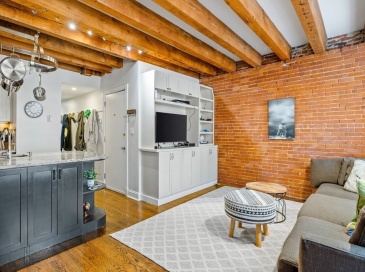 121 Fulton St, Boston, Massachusetts, 2 Bedrooms Bedrooms, 5 Rooms Rooms,1 BathroomBathrooms,Residential Lease,For Rent,Fulton St,73527579