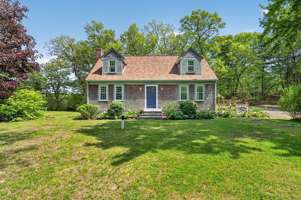 55 Lake Rd, Canton, Massachusetts, 3 Bedrooms Bedrooms, 6 Rooms Rooms,2 BathroomsBathrooms,Residential,For Sale,Lake Rd,73521523