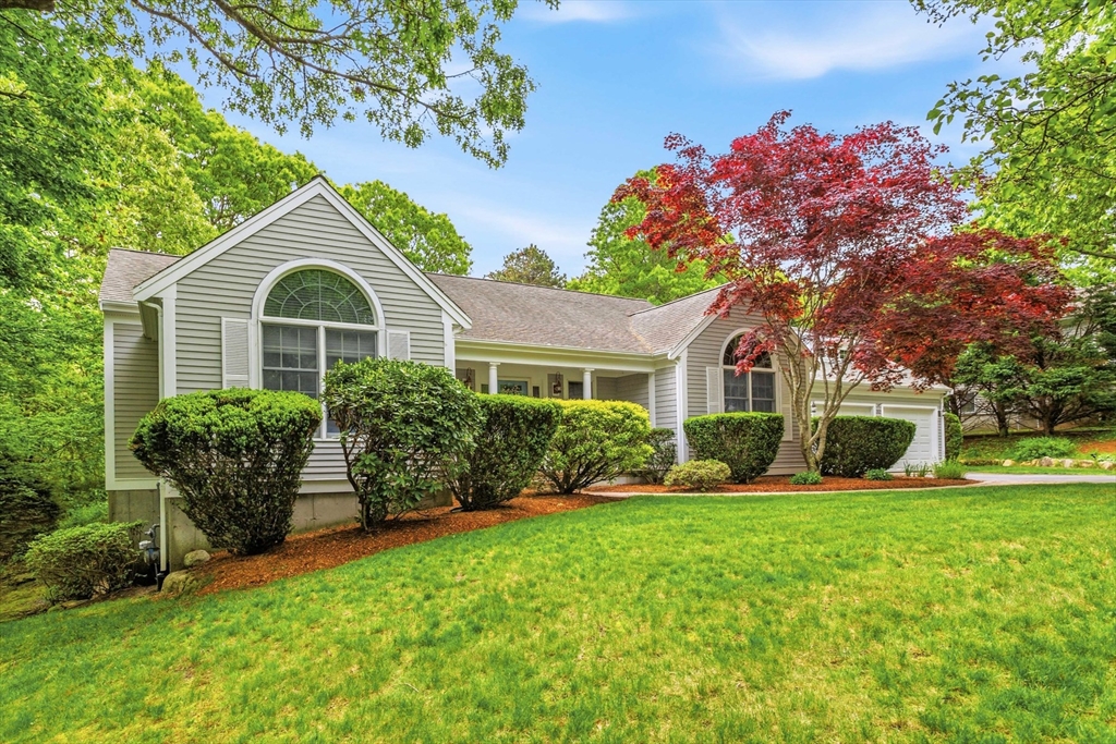 103 Falling Leaf, Barnstable, Massachusetts, 3 Bedrooms Bedrooms, 7 Rooms Rooms,3 BathroomsBathrooms,Residential,For Sale,Falling Leaf,73527627