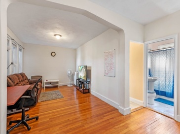 1666 Commonwealth Avenue, Boston, Massachusetts, 1 Bedroom Bedrooms, 3 Rooms Rooms,1 BathroomBathrooms,Residential Lease,For Rent,Commonwealth Avenue,73504311 1666 Commonwealth Avenue, Boston, Massachusetts, 1 Bedroom Bedrooms, 3 Rooms Rooms,1 BathroomBathrooms,Residential Lease,For Rent,Commonwealth Avenue,73504311