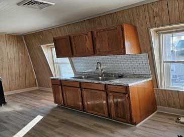 123 Smith St, Fall River, Massachusetts, 2 Bedrooms Bedrooms, 5 Rooms Rooms,1 BathroomBathrooms,Residential Lease,For Rent,Smith St,73497532